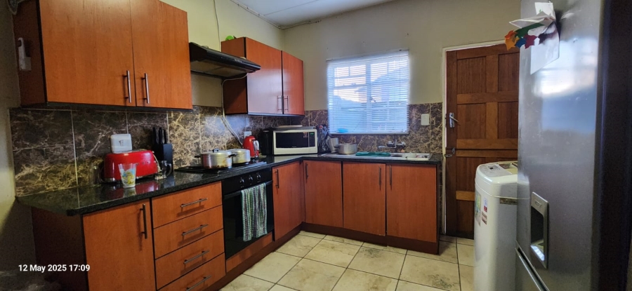 3 Bedroom Property for Sale in Waterval East North West